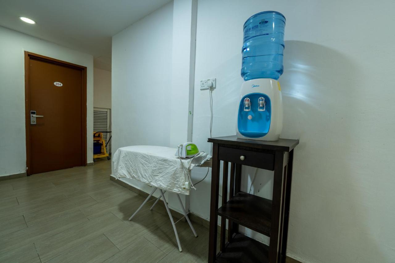 Mary J Hotel Family 10 Pax Room Kota Bharu Exterior foto