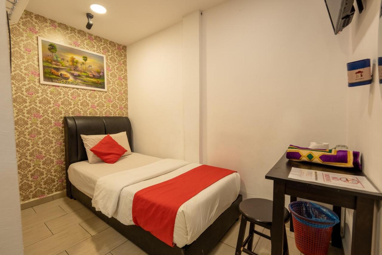 Mary J Hotel Family 10 Pax Room Kota Bharu Exterior foto